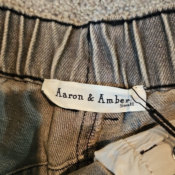 Classic Gray Cuffed Barrel Jeans - Picture 5 of 10